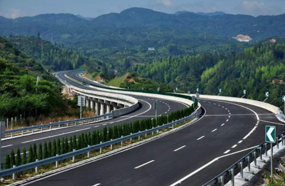 昆安高速改扩建工程混凝土桥墩防腐项目