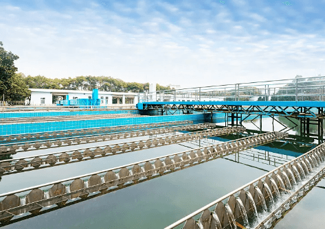 这涂料是“防腐防水界牛魔王”？强酸强碱泡48小时纹丝不动，同行都急疯了！