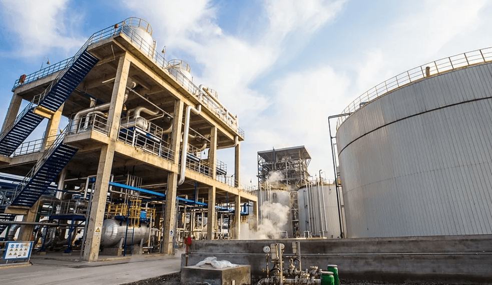 美国油库炸上天，就因为省俩钱用错漆！