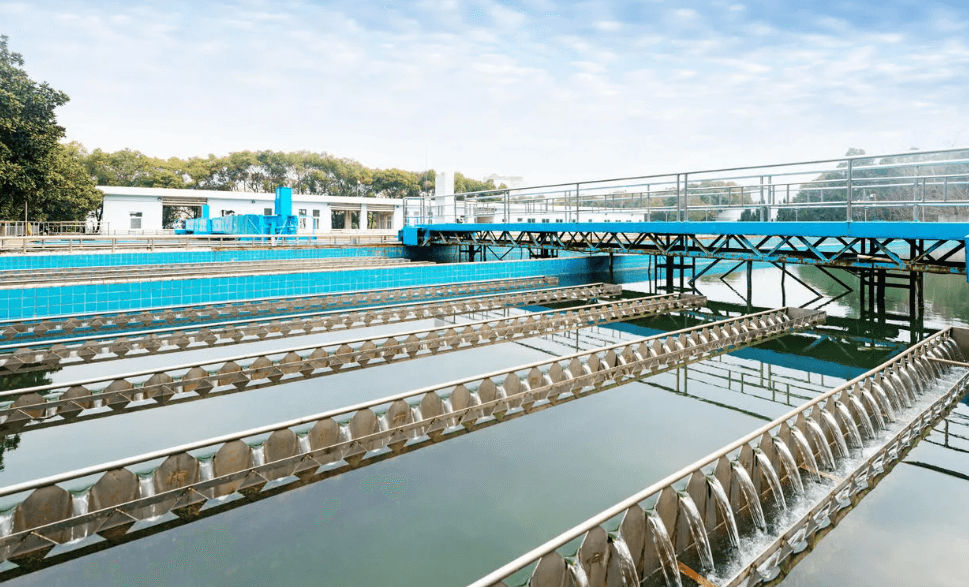 丙烯酸涂料防腐性能全解析：从耐候机理到工程配套体系