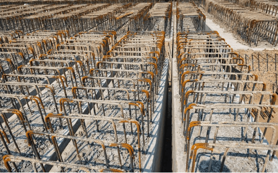 SPUA喷涂聚脲弹性体性能全解析：工程参数、环保优势与配方可调性