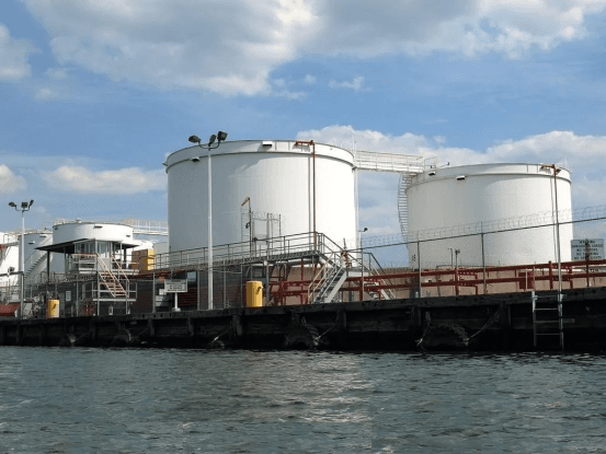 耐油抗静电防腐涂料五大特性解析：宽谱油品储运防腐的专项选择