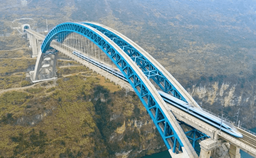 郑州老桥刷完这底漆,维修队直接失业?灰色抗造王凭啥封神?